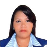 Profesor de matemáticas parte clases a niños menores